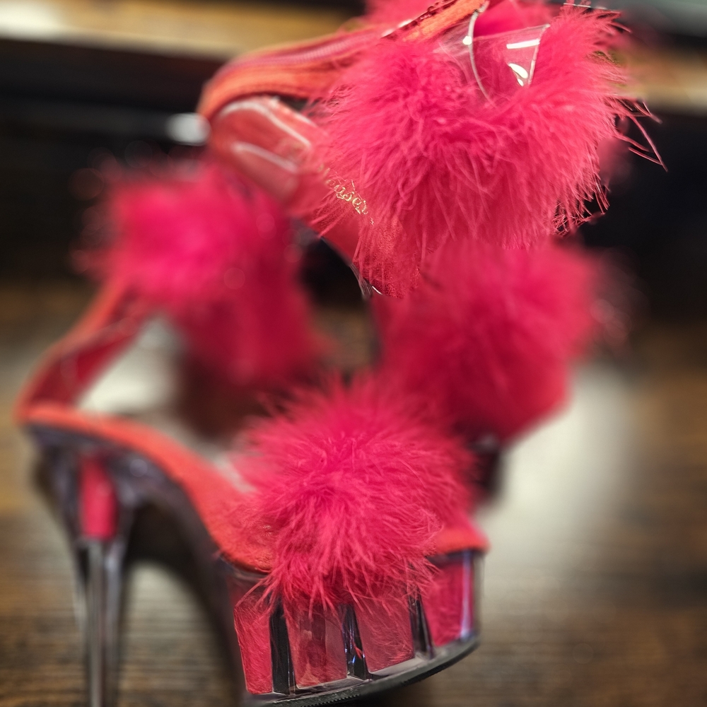 Never Worn Feathered Pleaser boots